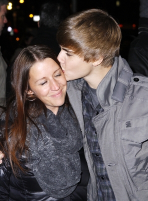 Vroče! Justin Bieber: Konec tedna bo izdal novo pesem!