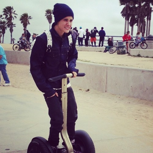 Foto: Justin Bieber z zanimivim prevoznim sredstvom!