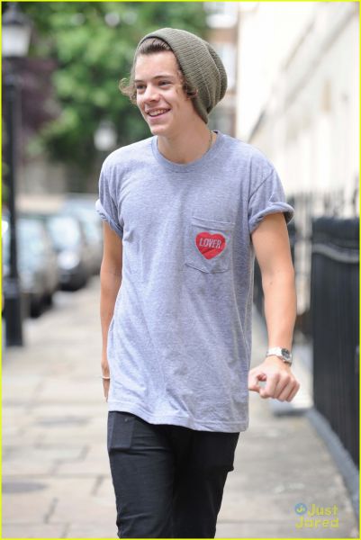 Foto: Harry Styles: Na lovu za hišami z neznano blondinko!