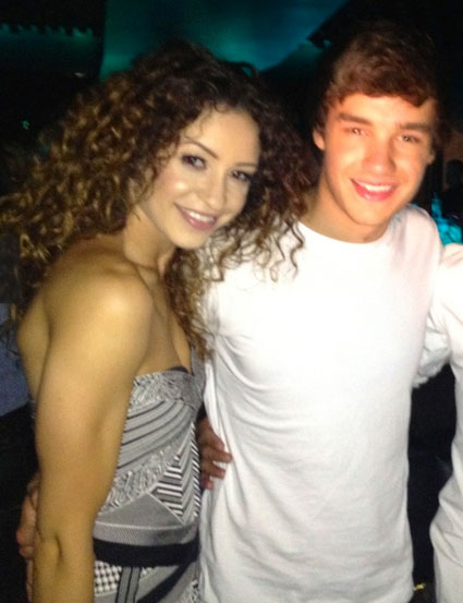 Vroče! Liam iz 1D: Je svojo Danielle zaprosil za roko?!