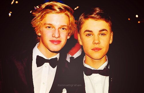 Justin Bieber: Med njima s Codyjem Simpsonom ni rivalstva!