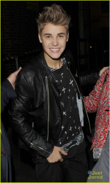Opa! Justin Bieber: Na obrazu z odtisom ustnic ene Belieberke!