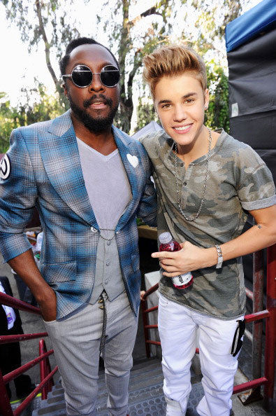 Vroče! Justin Bieber: Prisluhni njegovi novi pesmi z Will.i.am.-om!
