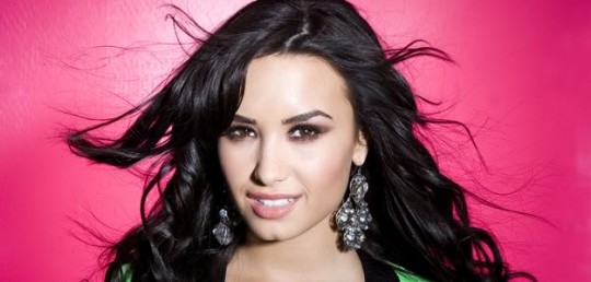 VROČE: Imamo besedilo nove pesmi Demi Lovato!