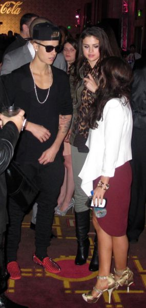Vroče! Justin Bieber in Selena Gomez: Spet z roko v roki!