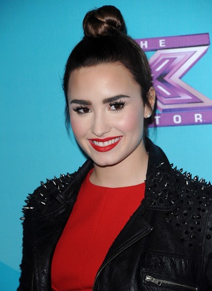 Demi Lovato: Poglej si njene ubijalsko dobre nohte!