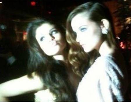 Foto: Selena Gomez: Druži se z Barbaro Palvin, zaradi katere se je razšla z Justinom?!