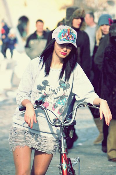 FASHION GIRL: Komentarji na outfite slavnih na NRJ!