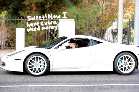 Justin Bieber: Njegov najboljši prijatelj Lil Twist mu je razbil avto!