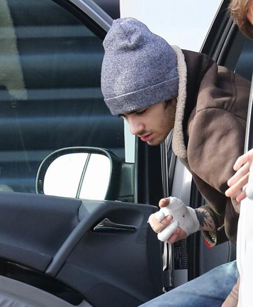 Šok! Zayn iz 1D: Ima njegova poškodba roke kaj povezave z njegovim varanjem?!
