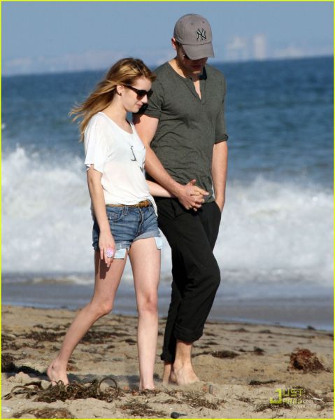 FOTO: Emma Roberts in Chord Overstreet: Ujeta z roko v roki!