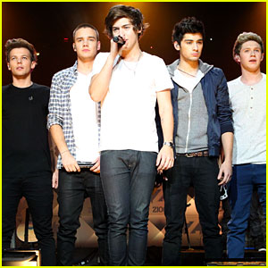 Razkrito! One Direction: Preveri naslov njihove knjige!