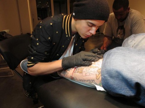 Justin Bieber: Sedaj že kar tetovira!