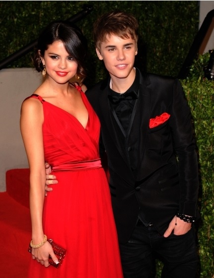 Vroče! Justin Bieber: Selenini prijatelji nočejo, da je z njim!