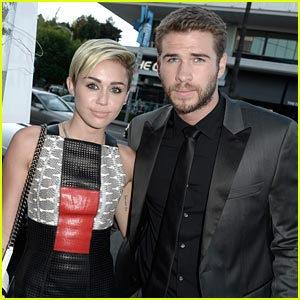 KONEC JE! Miley Cyrus: Liamu je nehala slediti na Twitterju!