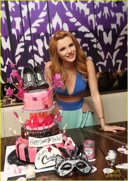 FOTO: Bella Thorne: Pojdi na njeno sweet 16 zabavo!