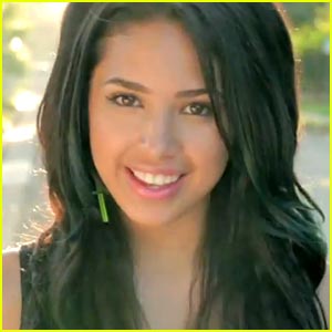 Video: Jasmine V ima nov videospot za Just a Friend!