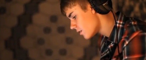 Video: Imamo delček še ene božične pesmi Justina Bieberja!