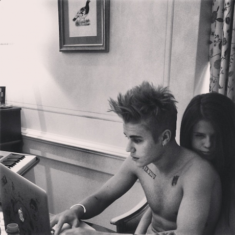 Justin Bieber: Za Seleno Gomez je napisal ogromno seksi pesmi!