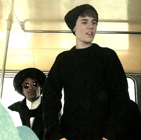 Foto: Justin Bieber: V Londonu uporabil kar mestni avtobus!