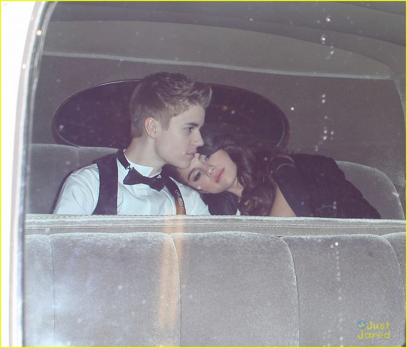 Foto: Justin in Selena: Na AMA prišla v starem hollywoodskem stilu!