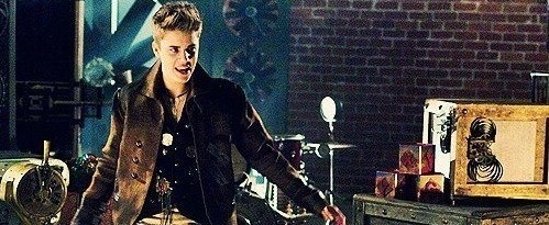 Oglej si videospot Justina Bieberja v super kvaliteti!