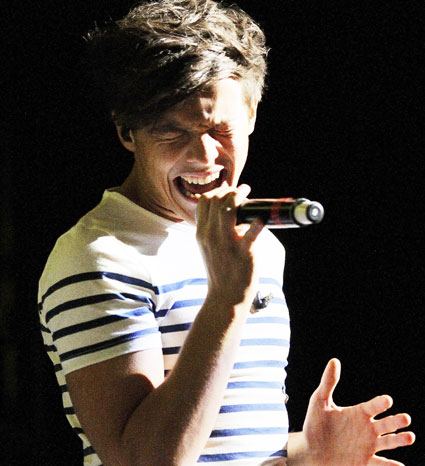 Šok! Louis iz 1D: Bo zaradi oboževalcev gluh?!