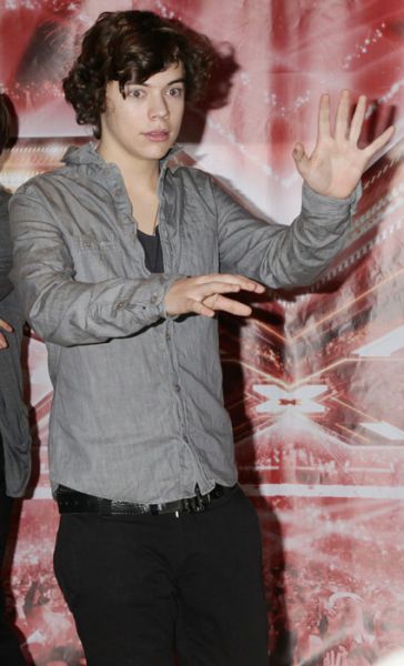 Harry iz One Direction: Bo postal model?
