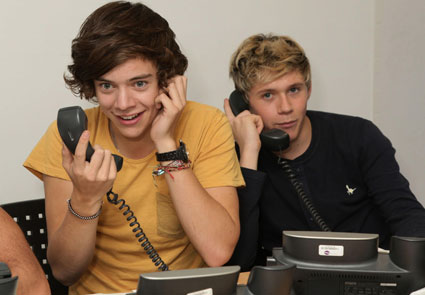 Vroče! Je Niall iz 1D skupaj s Harryjevo bivšo punco?!