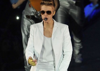 Vroče! Justin Bieber: Njegovo opravičilo za zamudo je bilo zlagano?!