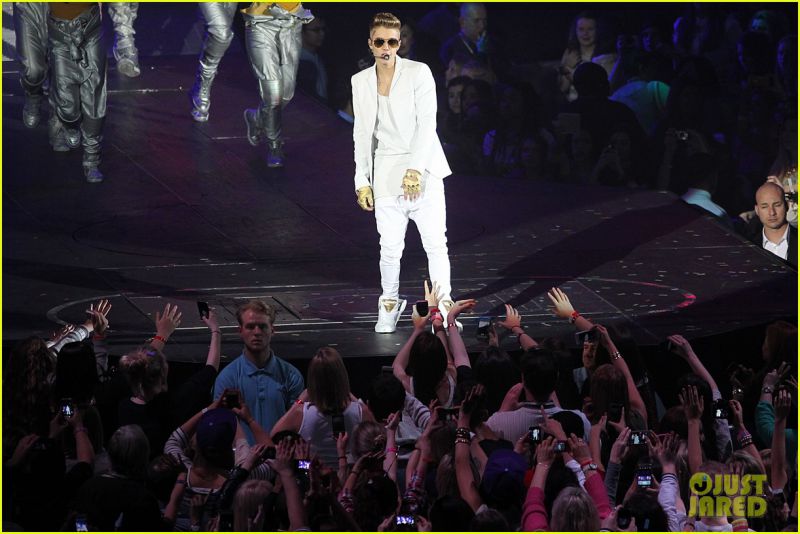 Justin Bieber: Primoran odpovedati koncert zaradi slabe prodaje vstopnic?!