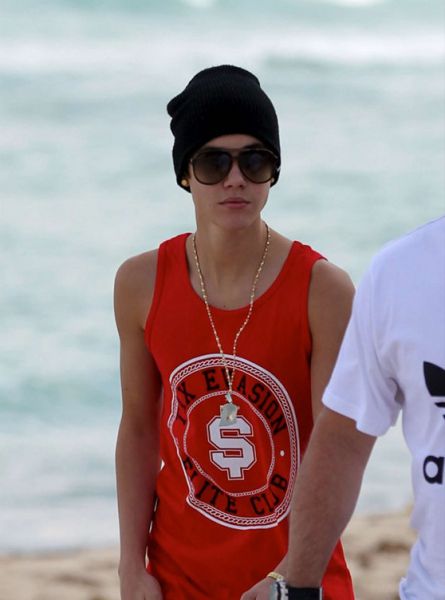 Vau! Justin Bieber: Na Twitterju dosegel 17 milijonov sledilcev!
