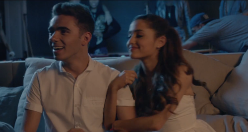 VROČE! Prvi dokaz, da sta Ariana Grande in Nathan iz The Wanted res skupaj!