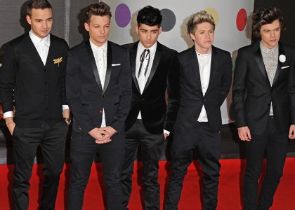 Vroče! One Direction: Osvojili BRIT nagrado in tudi nastopili z novim singlom!