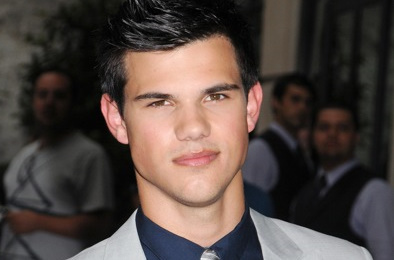Taylor Lautner bo moral v zapor!