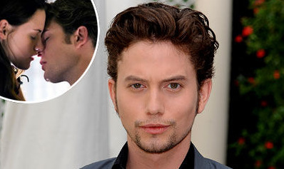 Jackson Rathbone: V 'Jutranji zarji' bo zagotovo seks scena!