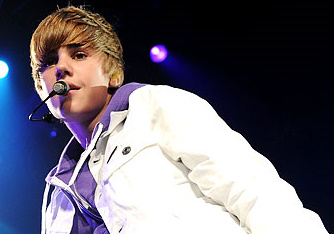 Justin Bieber: Mama ščiti njegovo nedolžnost!