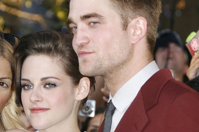 Robsten: Ostala brez ljubezenskega gnezdeca!