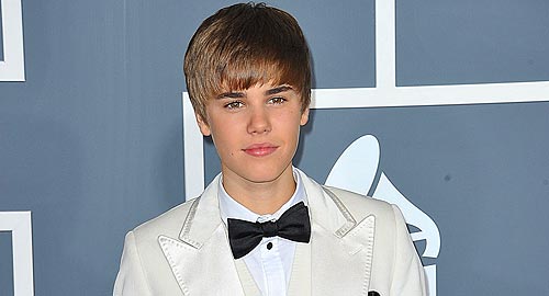 VROČE: Justin Bieber močno razočaran, ker ni dobil grammyja!