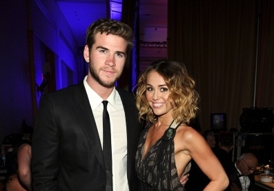 Liam Hemsworth: Premlad sem, da bi poročil Miley Cyrus!