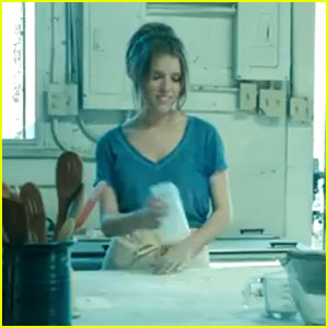 Novo! Anna Kendrick: Izdala je težko pričakovan videospot za Cups!