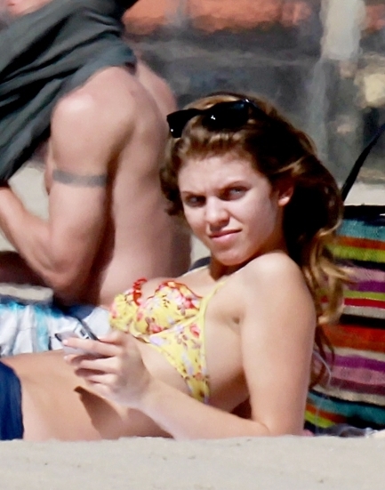 Foto: AnnaLynne McCord: Seksi gospodična v kopalkah!