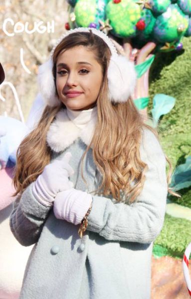 Ariana Grande: Bo morala odpovedati nastope?