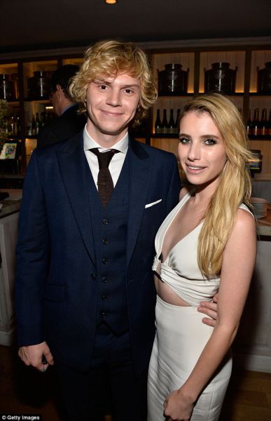 Emma Roberts: Sveže zaročena!