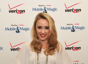 Emily Osment: Pri glasbi se odmika od Disneyja