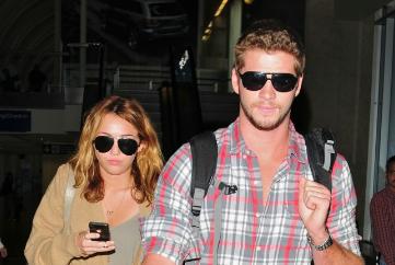 Miley in Liam: Skupaj na letališču!