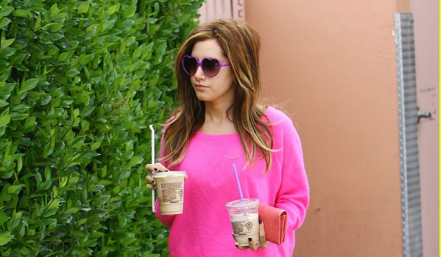 FOTO: Ashley Tisdale: Se naokoli sprehaja v pižami?!