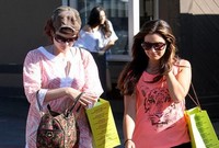 Ashley Tisdale: Komaj doma in že nakupuje!