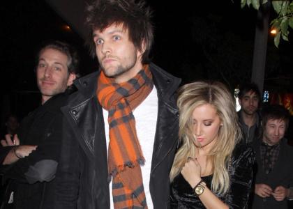 Foto: Ashley Tisdale: Svojega bivšega preboleva z žuranjem?!