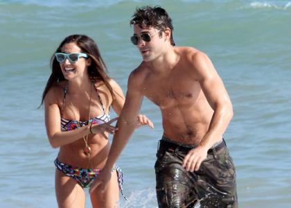 FOTO: Ashley Tisdale se je za rojstni dan divje zabavala z Zacom Efronom!
